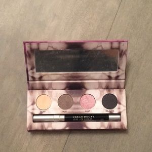 Urban Decay eyeshadow pallet and eye pencil